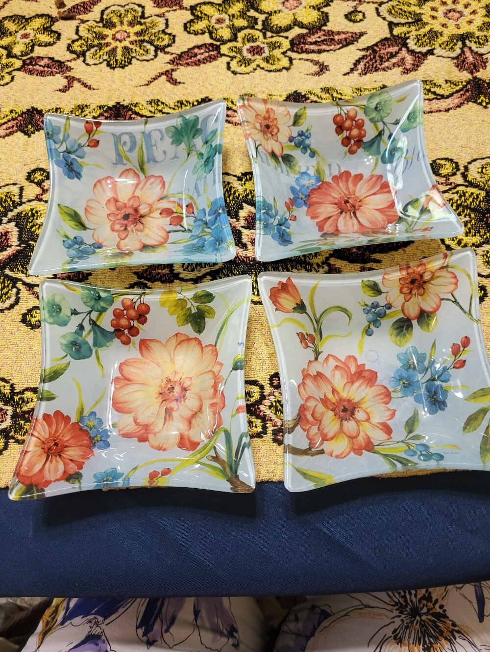 Prima Designs Floral Glass Trinket Dishes - Set of 4